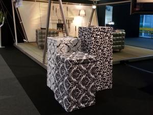 Quadro Stehtisch mittel mit Husse Floral 0